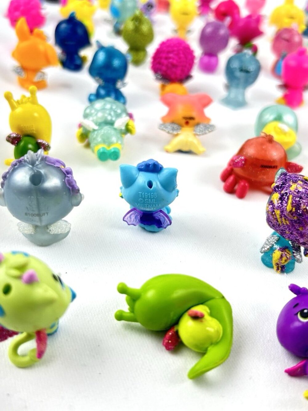 Hatchimals Colleggtibles Large Lot Figures + Unicornix Glide - Picture 8 of 16